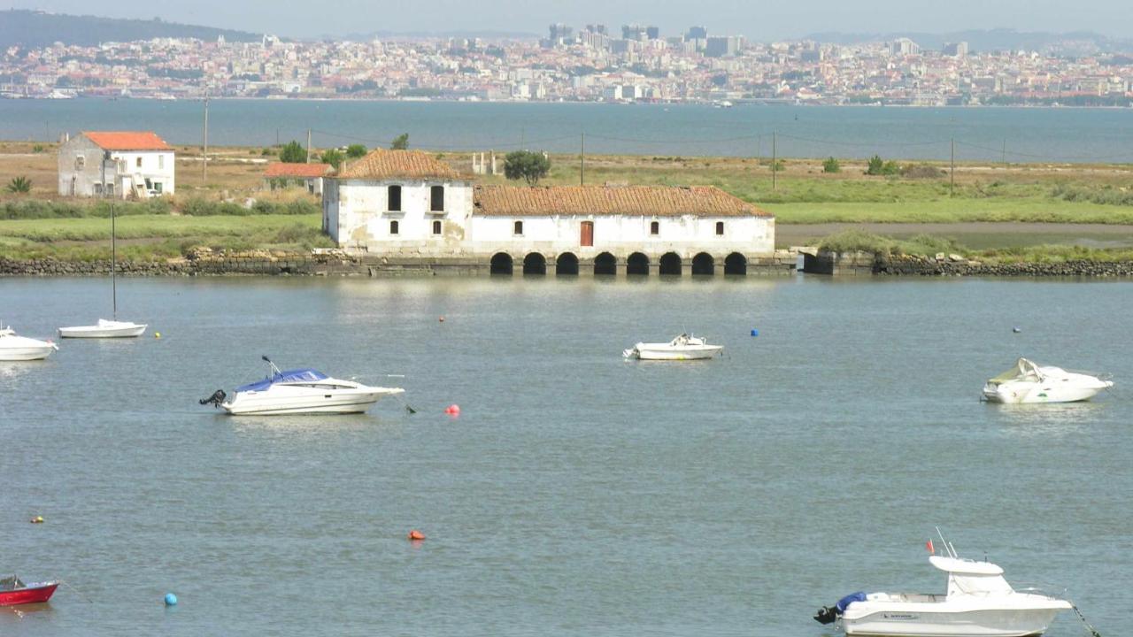 Ferienwohnung Legendary Bay Apartamento Tematico Seixal  Exterior foto